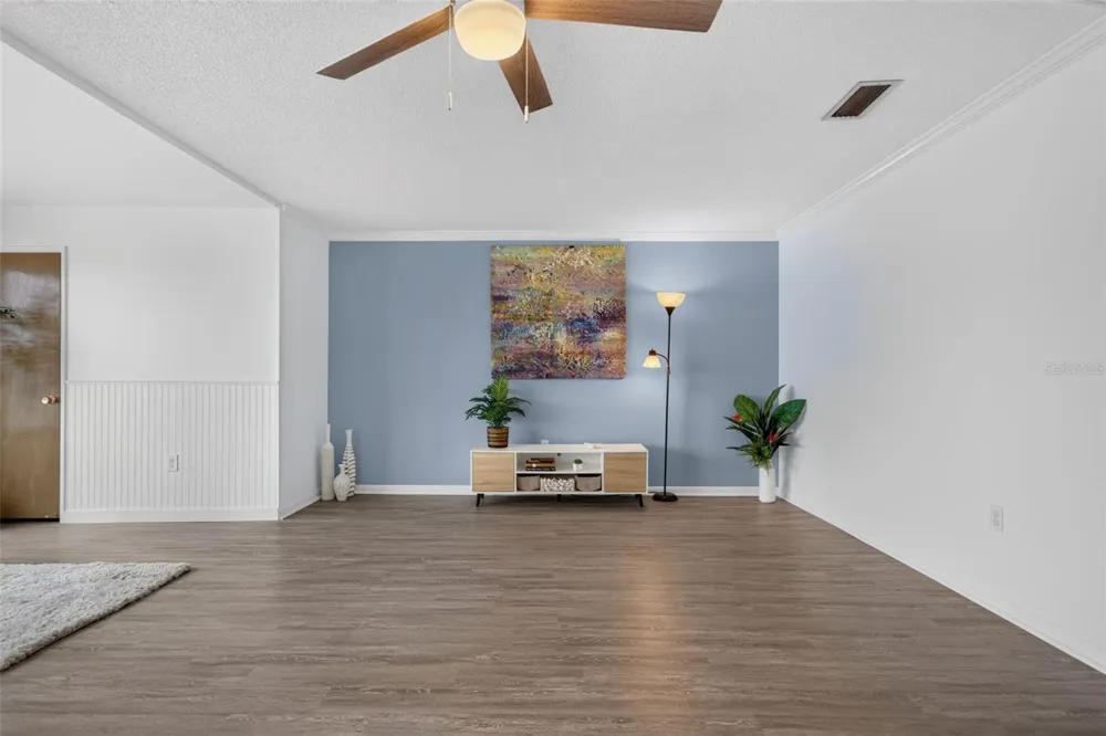 6025 SHORE BOULEVARD S #304 Gulfport, FL 33707