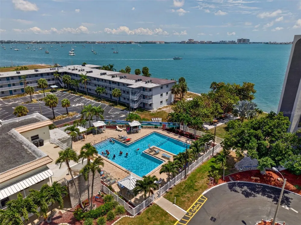 6025 SHORE BOULEVARD S #304 Gulfport, FL 33707