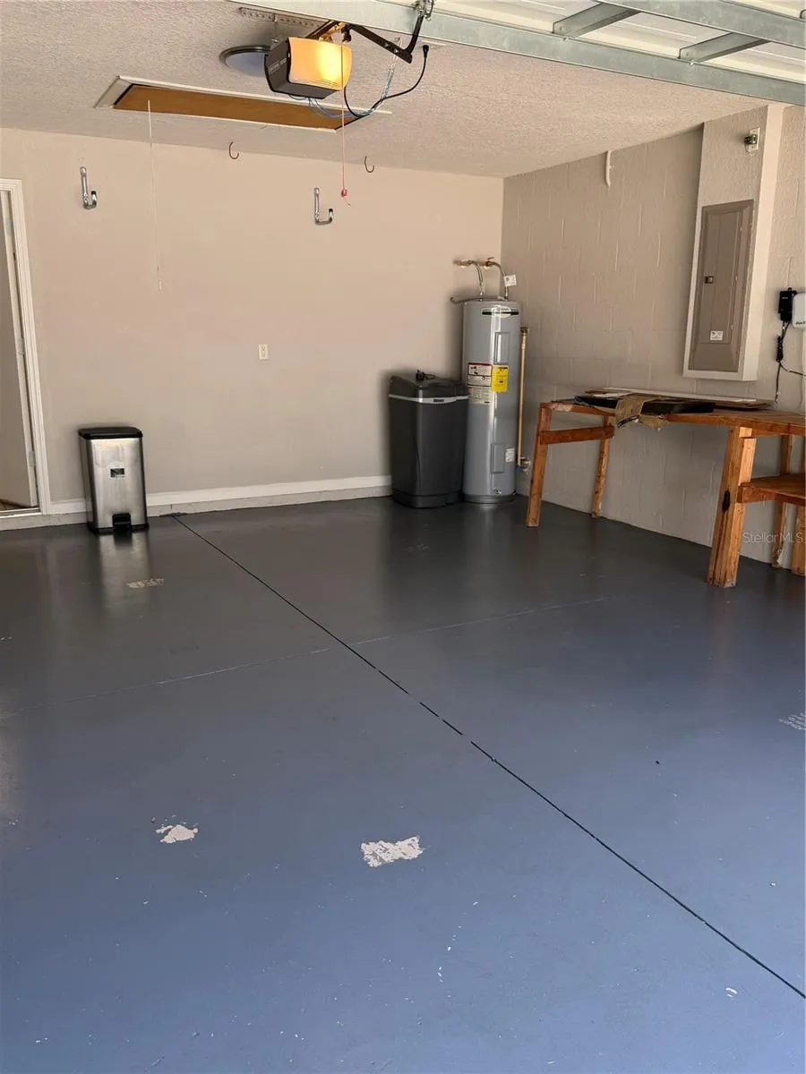 1904 SAMANTHA LANE Valrico, FL 33594