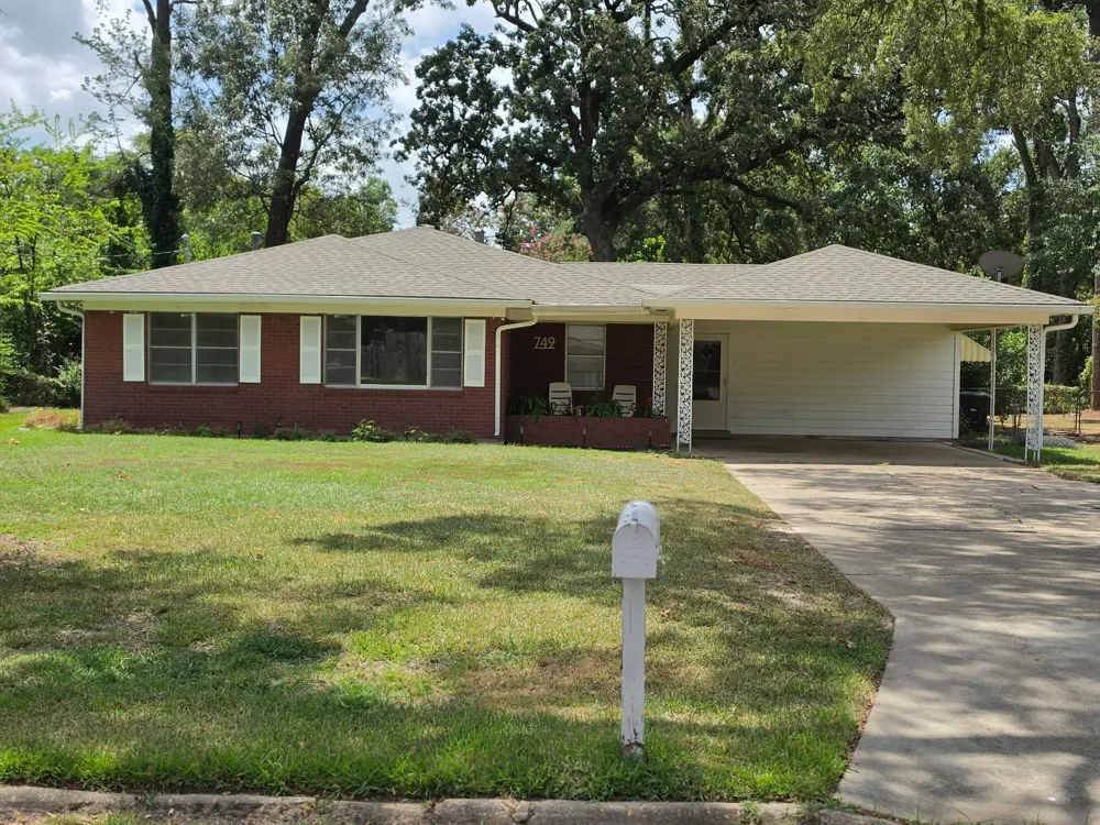 749 Dodd Drive Shreveport, LA 71107