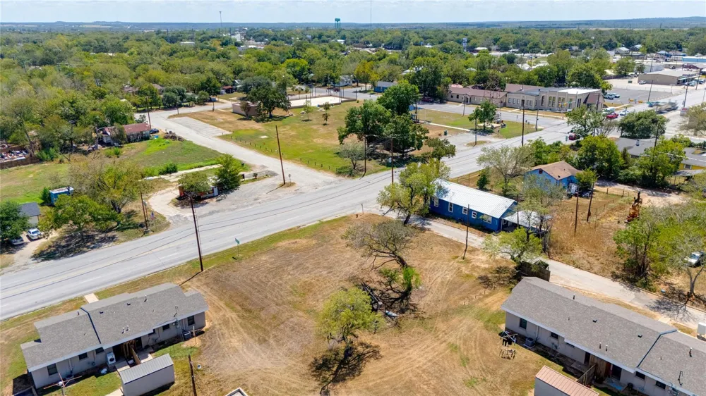 Lamar And North Magnolia Avenue Luling, TX 78648