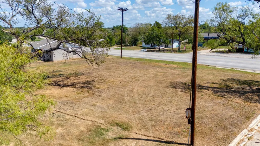 Lamar And North Magnolia Avenue Luling, TX 78648