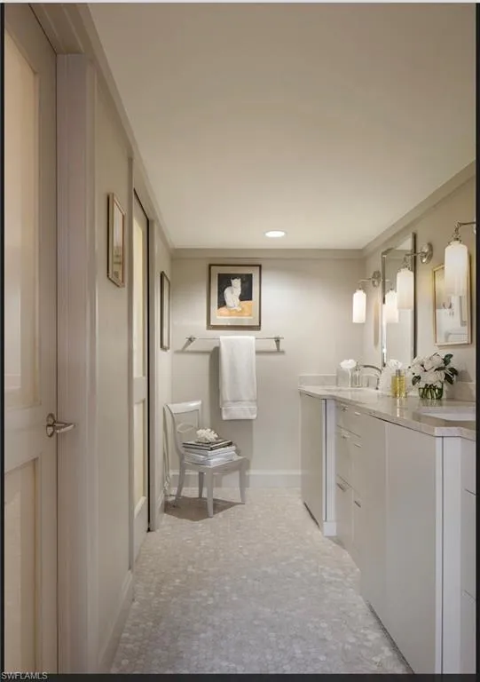 6585 Nicholas Boulevard #1105 Naples, FL 34108