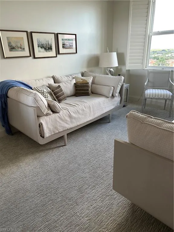 6585 Nicholas Boulevard #1105 Naples, FL 34108
