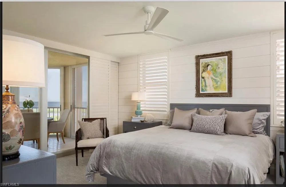 6585 Nicholas Boulevard #1105 Naples, FL 34108