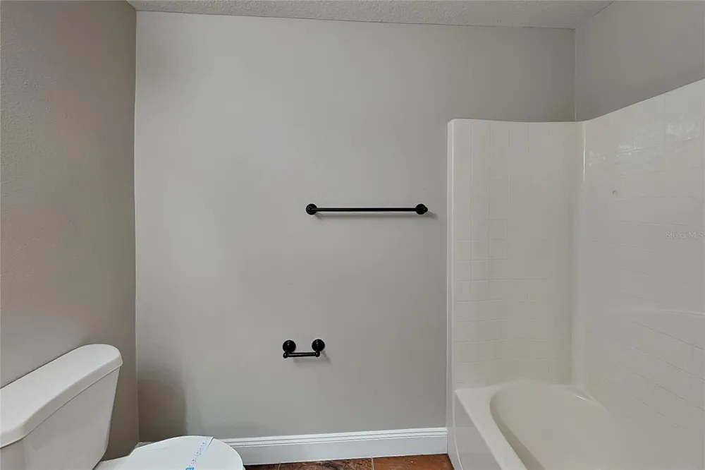 Address Not Shown Dade City, FL 33525