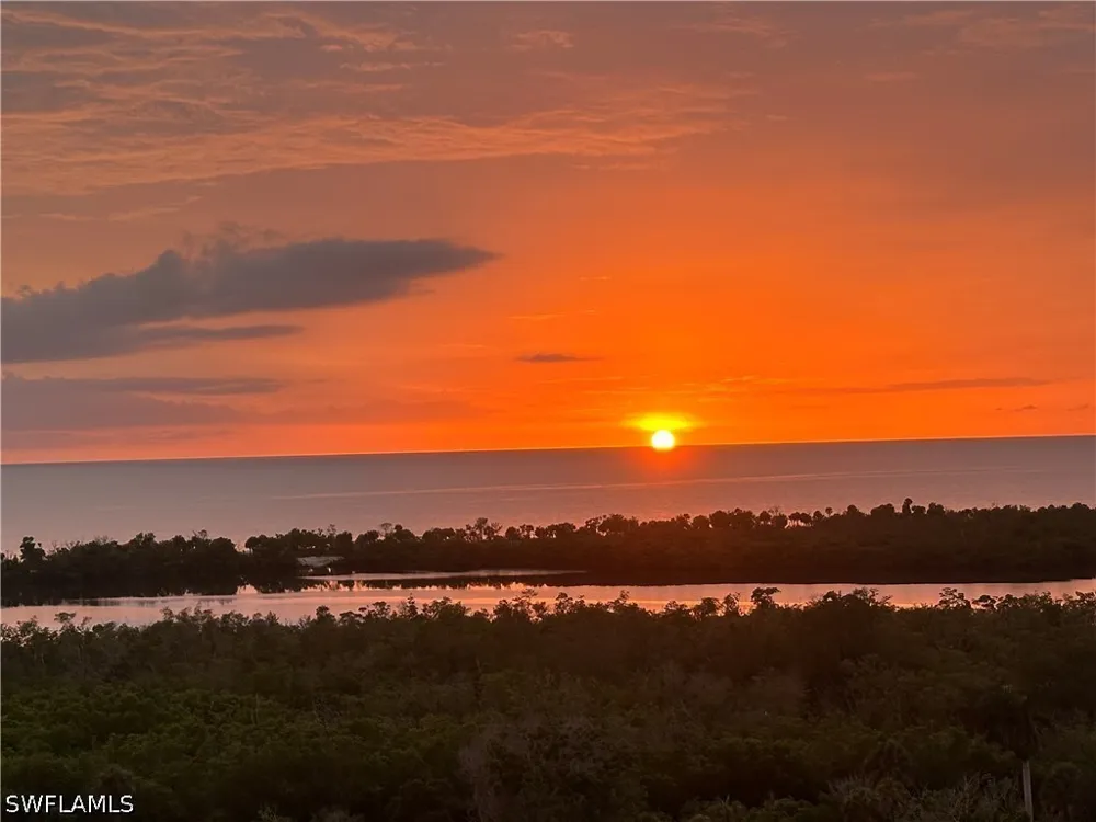 Nicholas Boulevard #1105 Naples, FL 34108