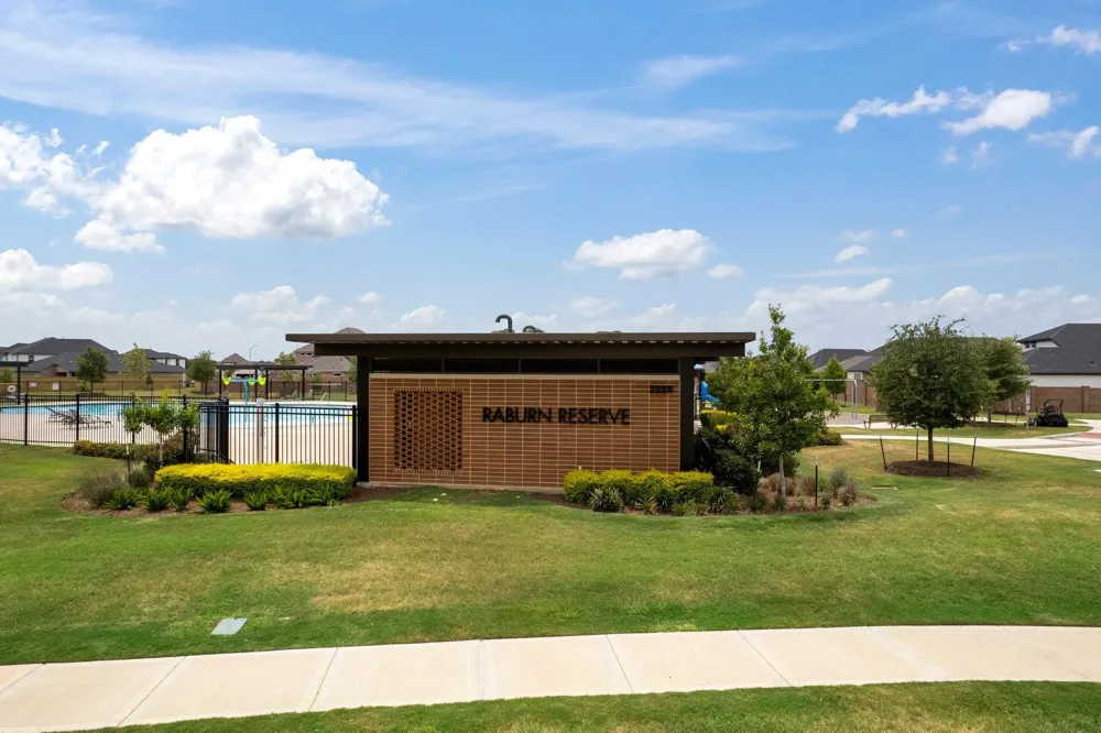 1203 Buffalo Run Tomball, TX 77375