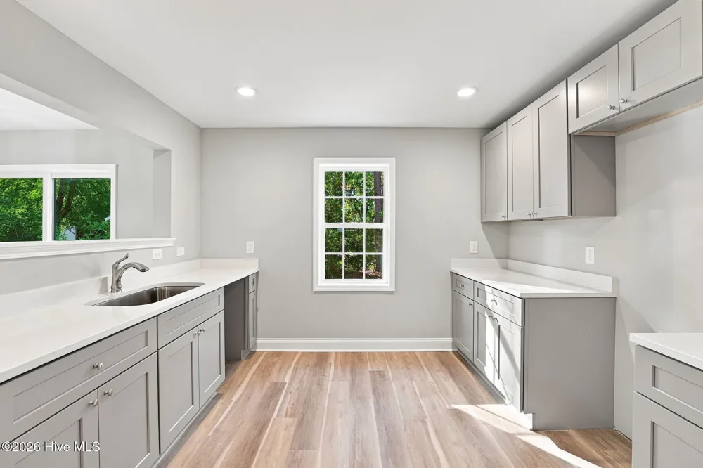 595 S Glover Street Southern Pines, NC 28387