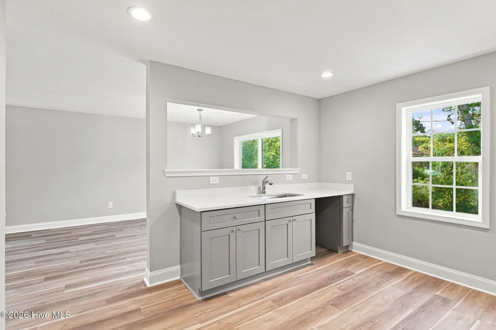 595 S Glover Street Southern Pines, NC 28387