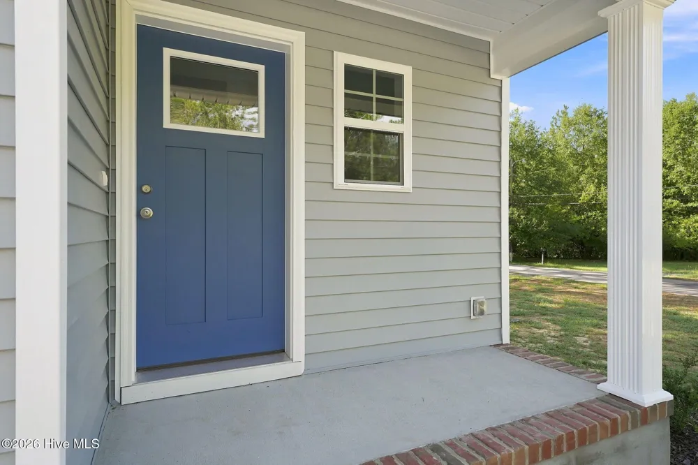 595 S Glover Street Southern Pines, NC 28387