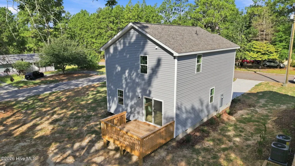 595 S Glover Street Southern Pines, NC 28387