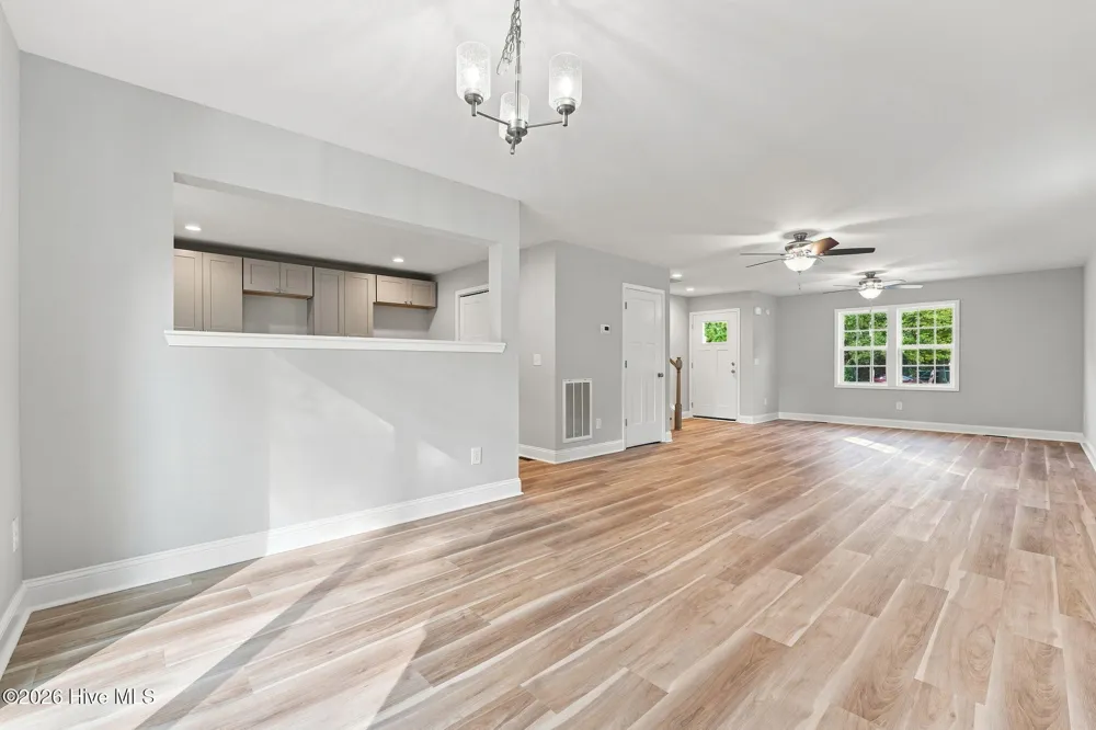 595 S Glover Street Southern Pines, NC 28387