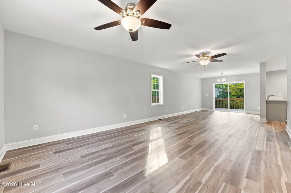 595 S Glover Street Southern Pines, NC 28387