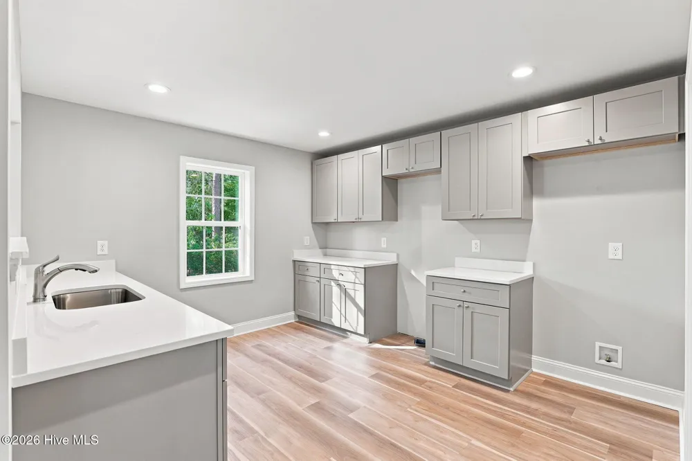 595 S Glover Street Southern Pines, NC 28387