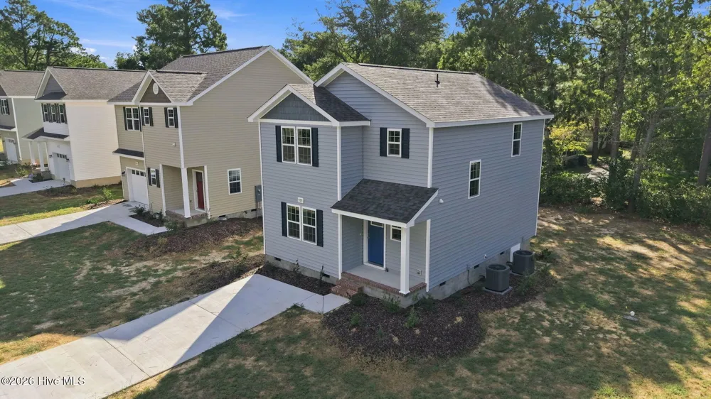 595 S Glover Street Southern Pines, NC 28387