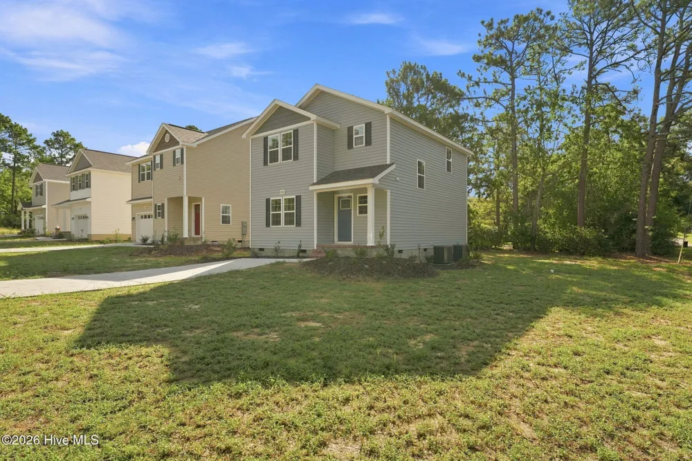 595 S Glover Street Southern Pines, NC 28387