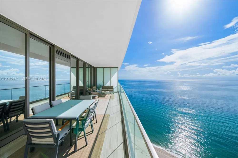 18975 Collins Ave #2203 Sunny Isles Beach, FL 33160