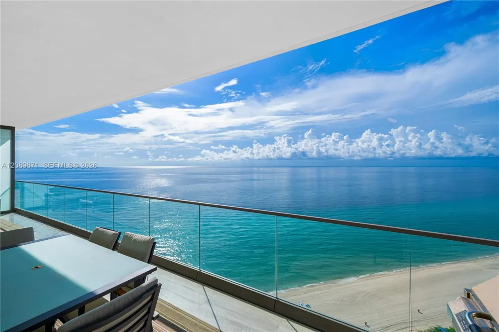 18975 Collins Ave #2203 Sunny Isles Beach, FL 33160