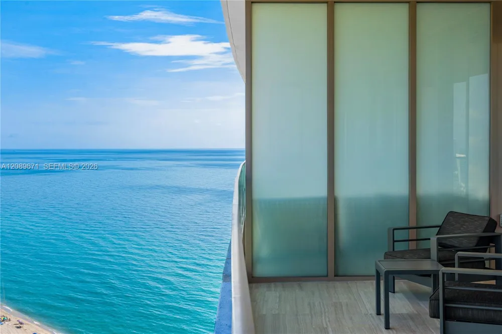 18975 Collins Ave #2203 Sunny Isles Beach, FL 33160