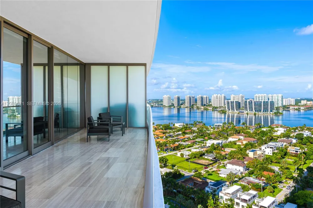 18975 Collins Ave #2203 Sunny Isles Beach, FL 33160