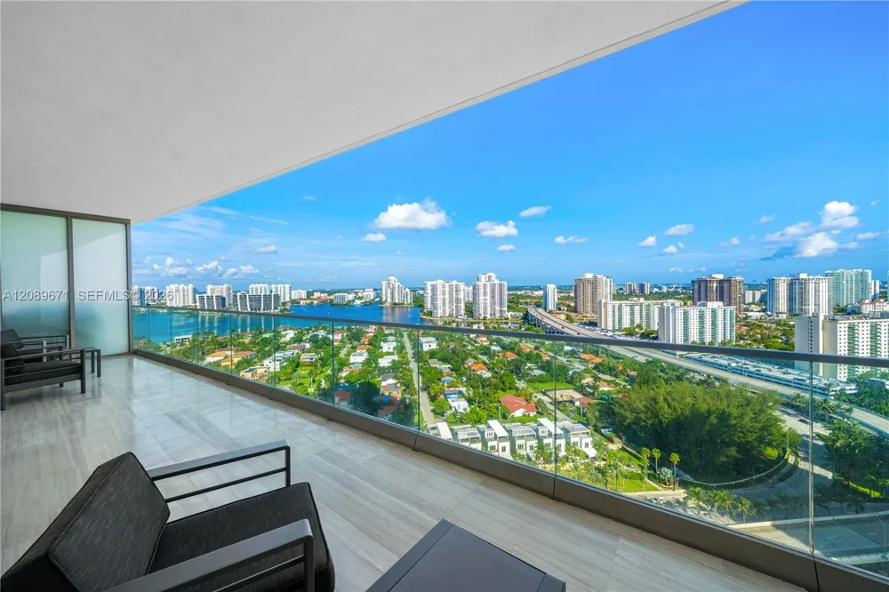 18975 Collins Ave #2203 Sunny Isles Beach, FL 33160