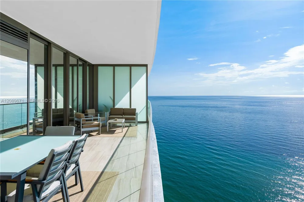 18975 Collins Ave #2203 Sunny Isles Beach, FL 33160
