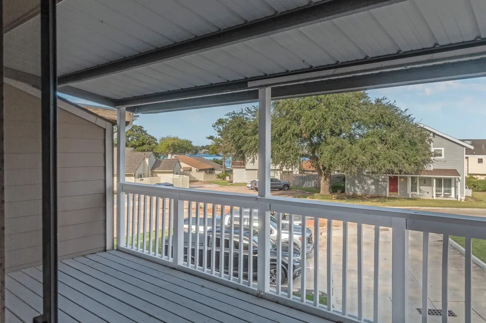 132 April Point Drive Conroe, TX 77356