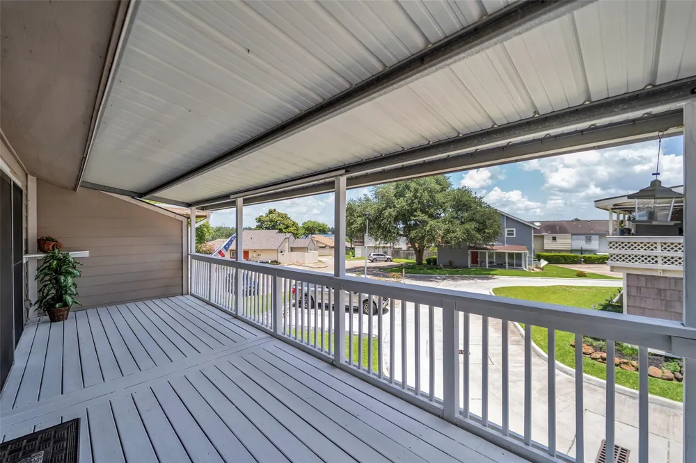 132 April Point Drive Conroe, TX 77356
