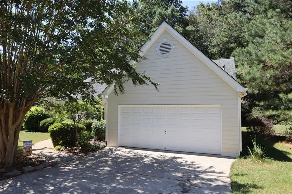 227 Westwind Drive Ball Ground, GA 30107