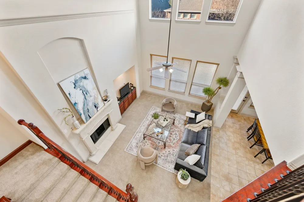1010 Lost Valley Drive Euless, TX 76039