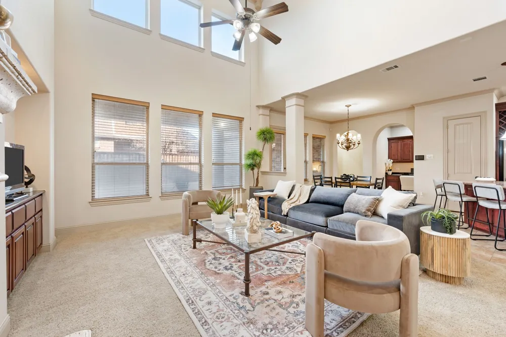 1010 Lost Valley Drive Euless, TX 76039