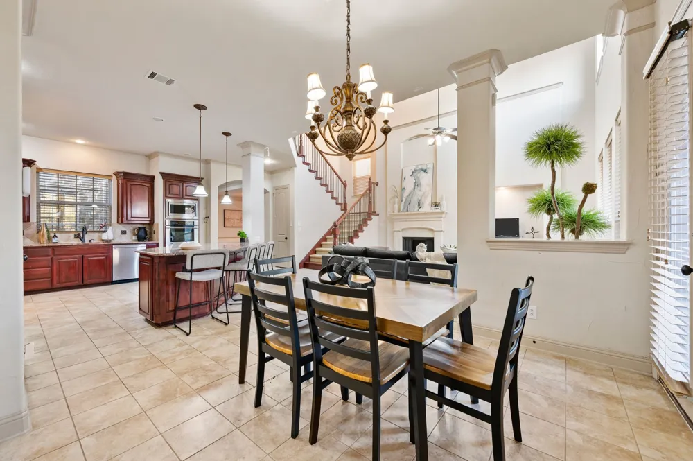 1010 Lost Valley Drive Euless, TX 76039