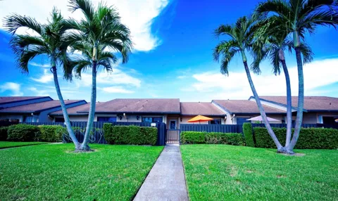 727 Sunny Pine Way #F