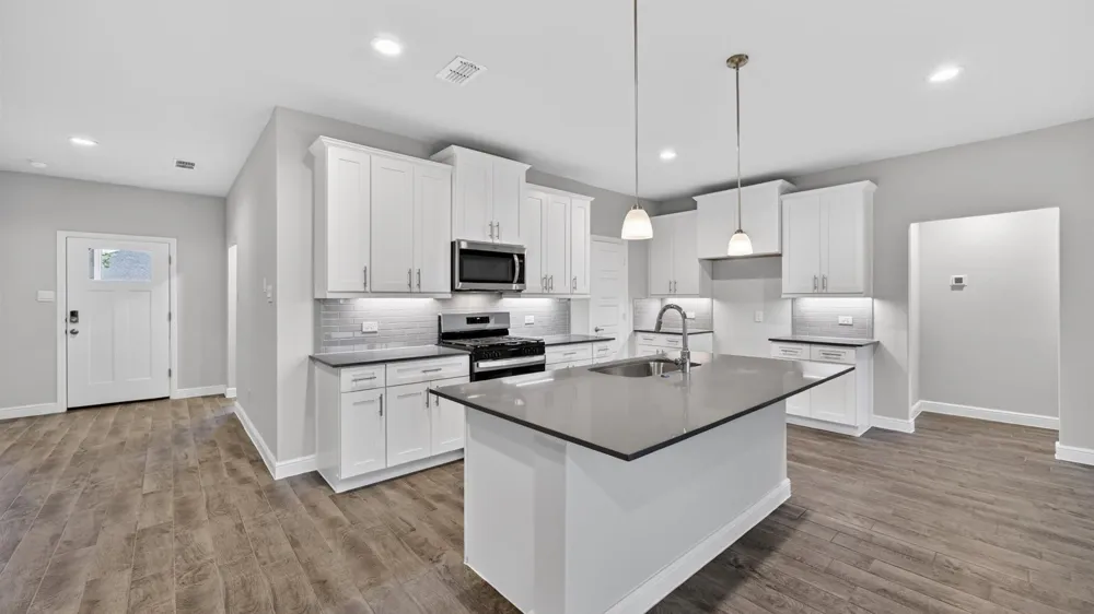 4213 CORNERSTONE CIRCLE Granbury, TX 76048