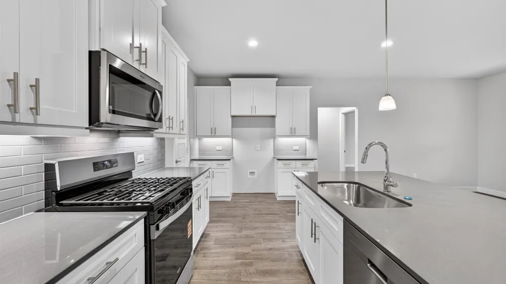 4213 CORNERSTONE CIRCLE Granbury, TX 76048