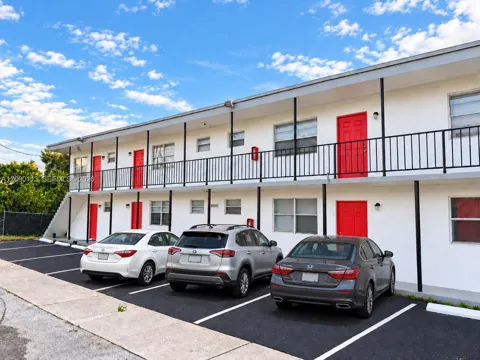 6950 NW 8th Ave #4