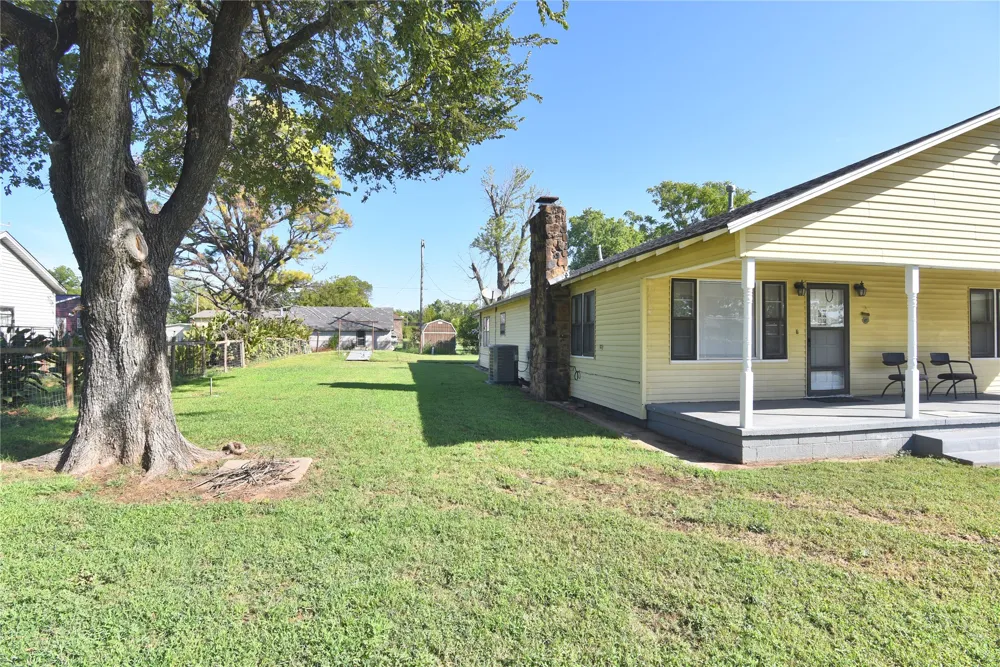 110 W 1st Street Oilton, OK 74052