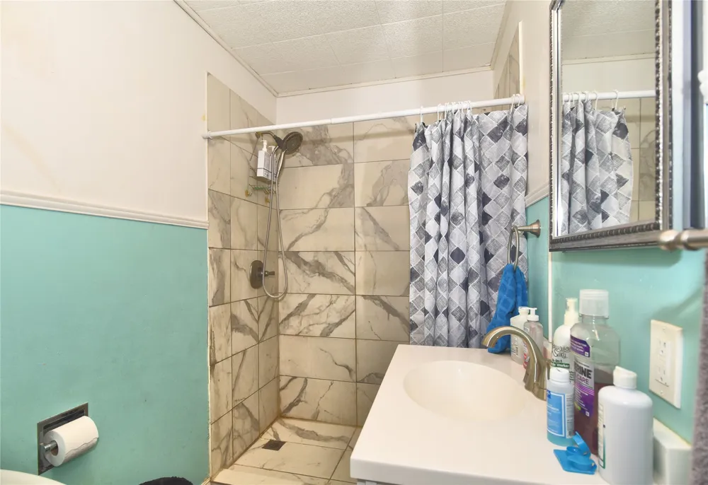 110 W 1st Street Oilton, OK 74052