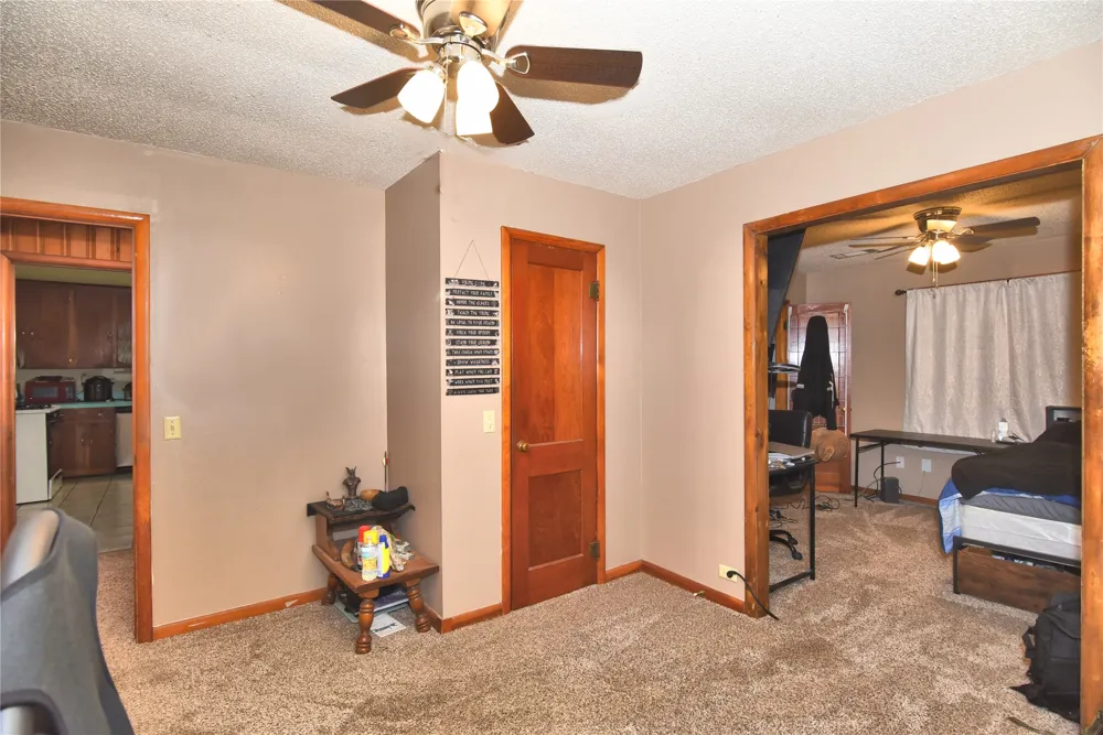 110 W 1st Street Oilton, OK 74052