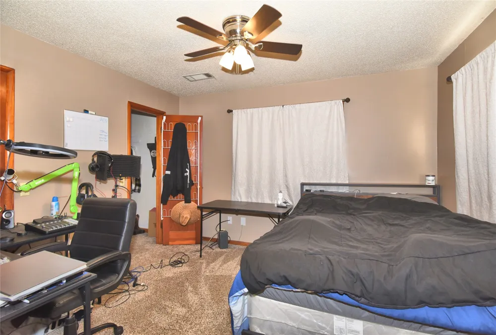 110 W 1st Street Oilton, OK 74052