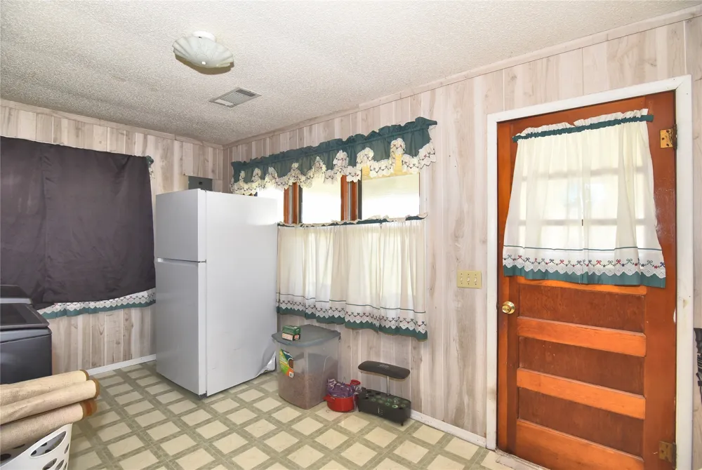 110 W 1st Street Oilton, OK 74052