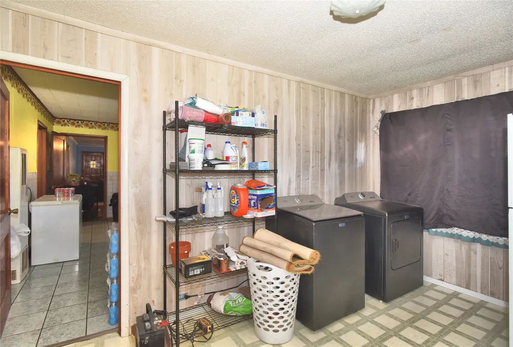 110 W 1st Street Oilton, OK 74052
