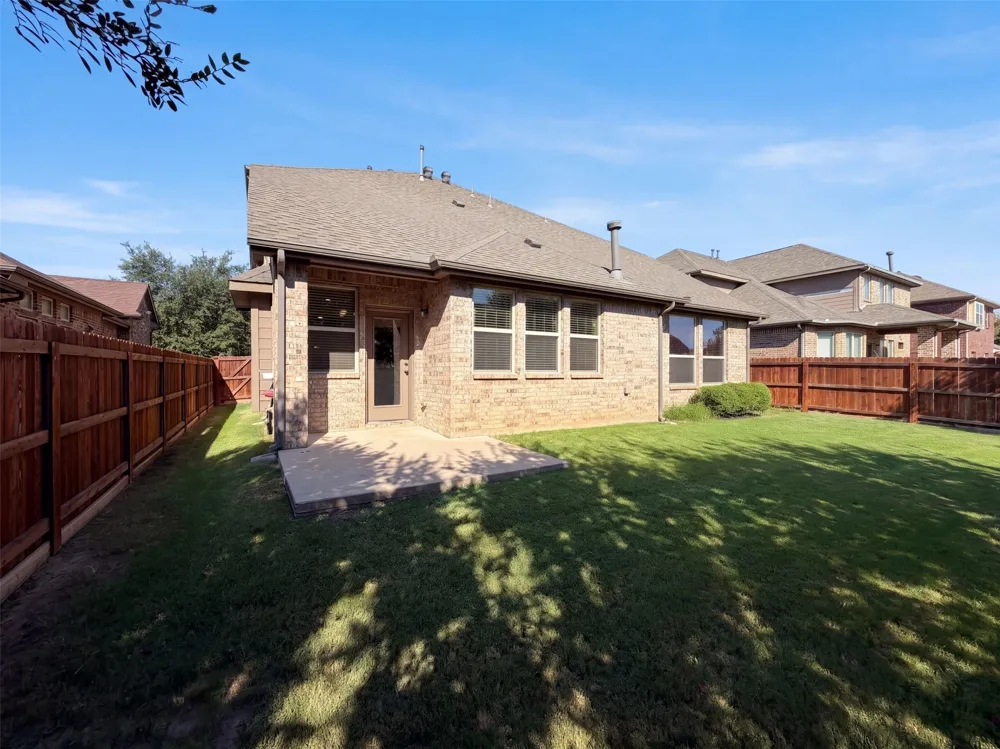 8152 Black Sumac Drive Fort Worth, TX 76131