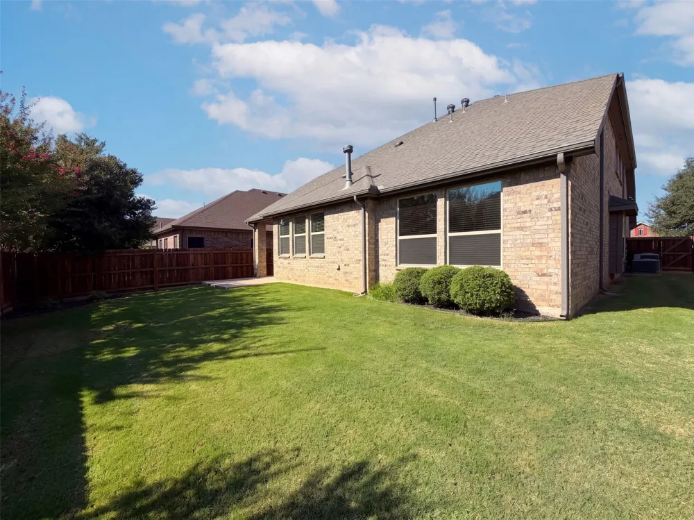 8152 Black Sumac Drive Fort Worth, TX 76131