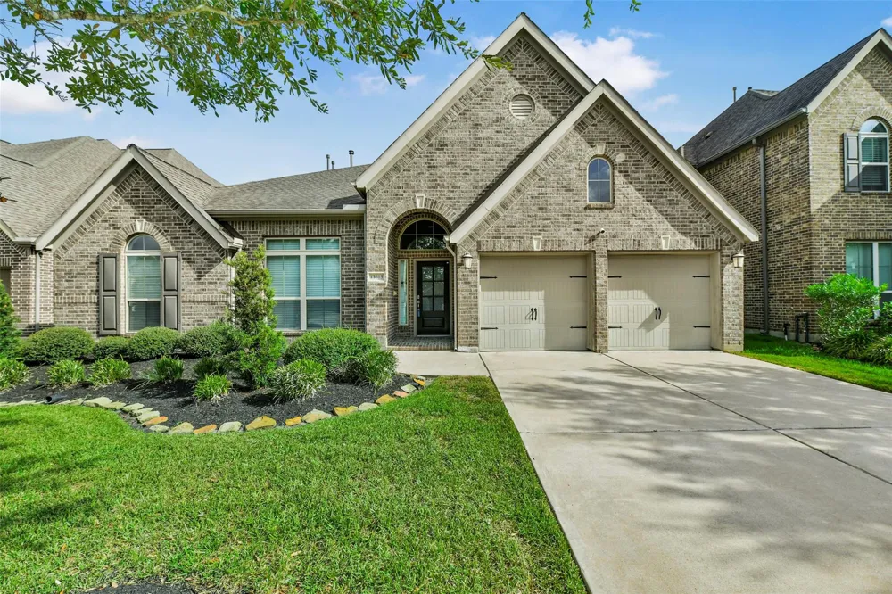 13615 Imperial Island Lane Pearland, TX 77584