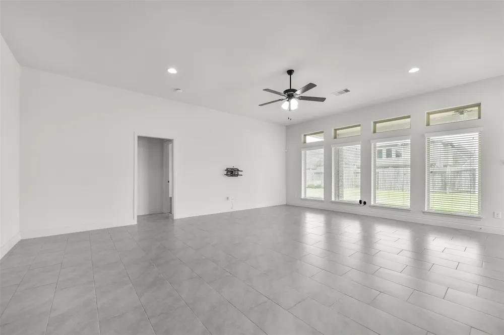 13615 Imperial Island Lane Pearland, TX 77584