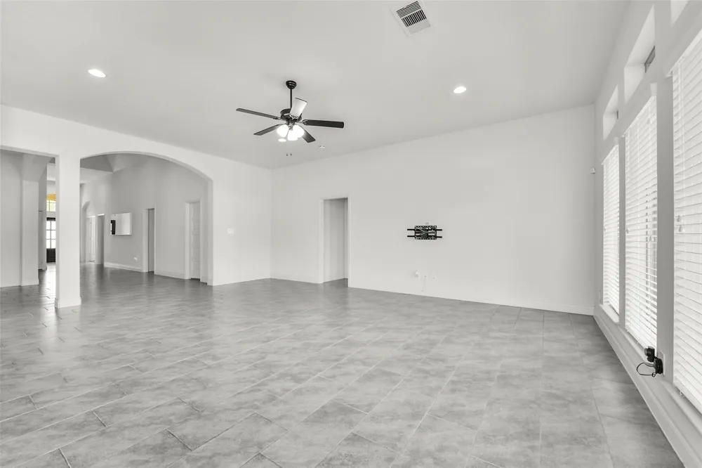 13615 Imperial Island Lane Pearland, TX 77584