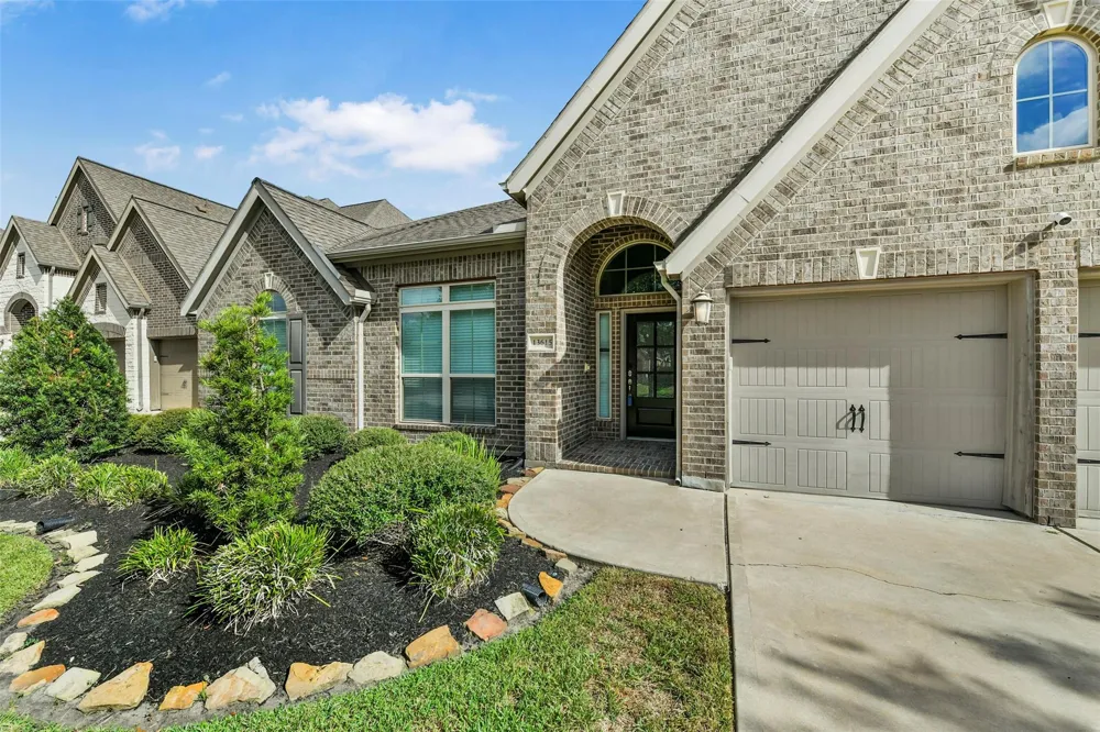 13615 Imperial Island Lane Pearland, TX 77584