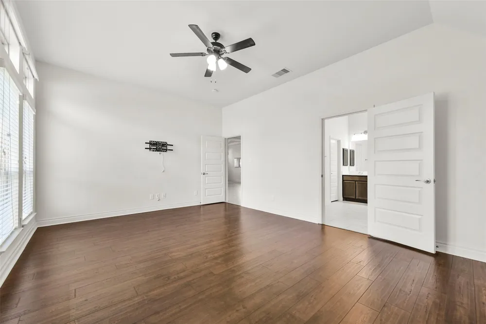 13615 Imperial Island Lane Pearland, TX 77584